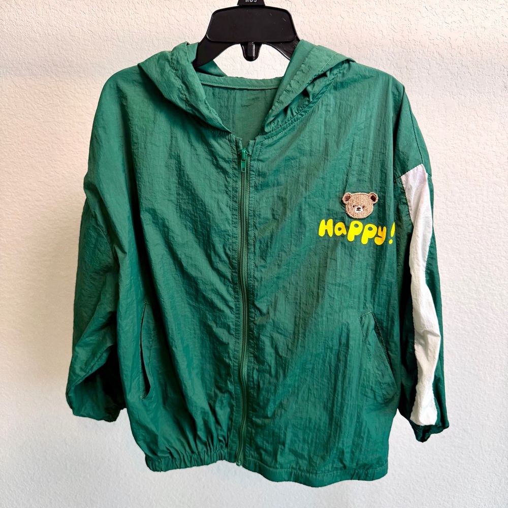 Green Kids Jacket with Bear Patch sun shirt size 110/5T